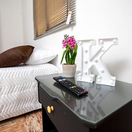 Komodo Alojamiento- Hostal Autoservicio, Ubicado Cerca Al Centro Historico - Bano Privado, Wifi , Cama 2X2 Y Agua Caliente Y Cocina Compartida Popayan Extérieur photo