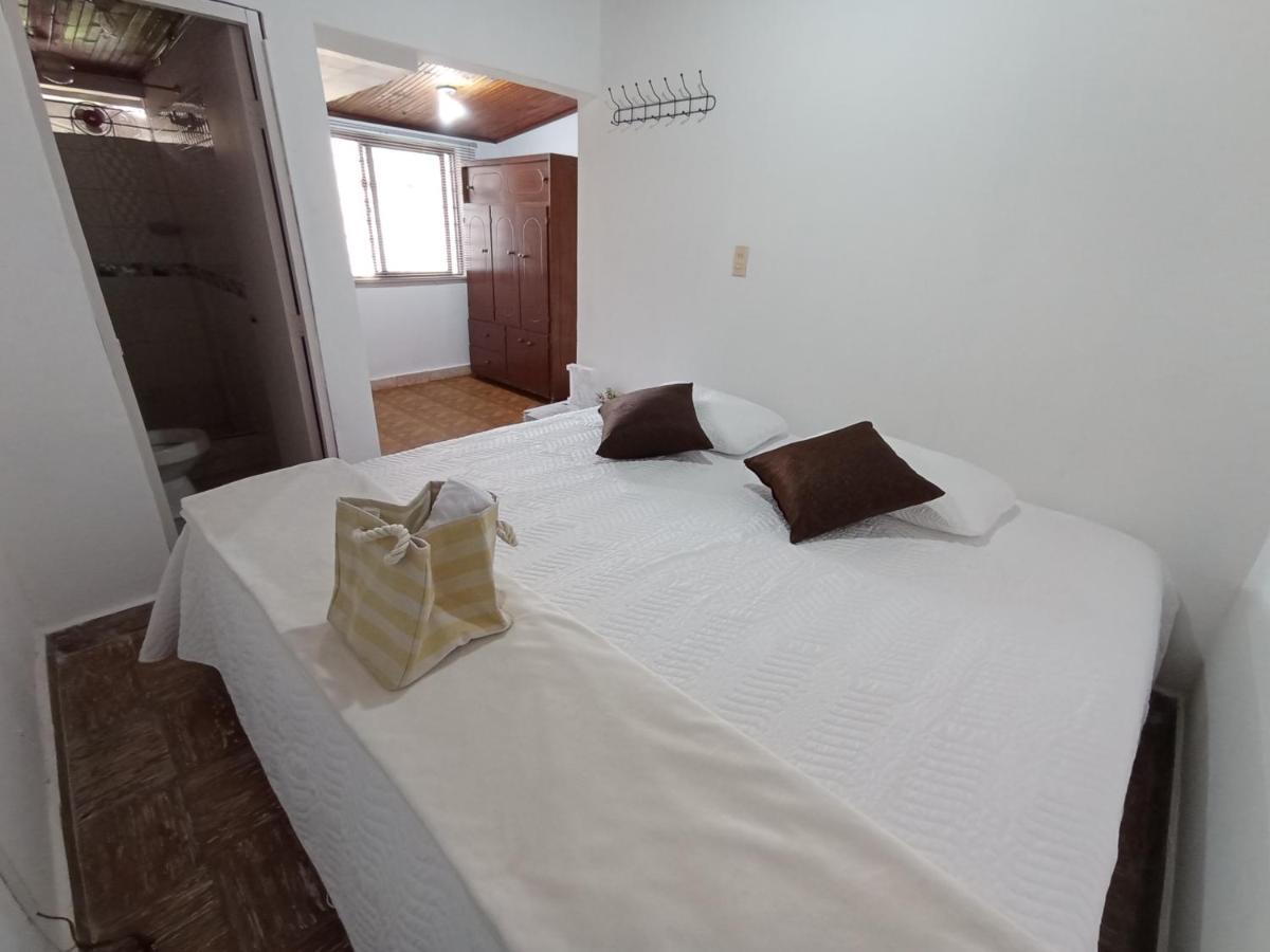 Komodo Alojamiento- Hostal Autoservicio, Ubicado Cerca Al Centro Historico - Bano Privado, Wifi , Cama 2X2 Y Agua Caliente Y Cocina Compartida Popayan Extérieur photo