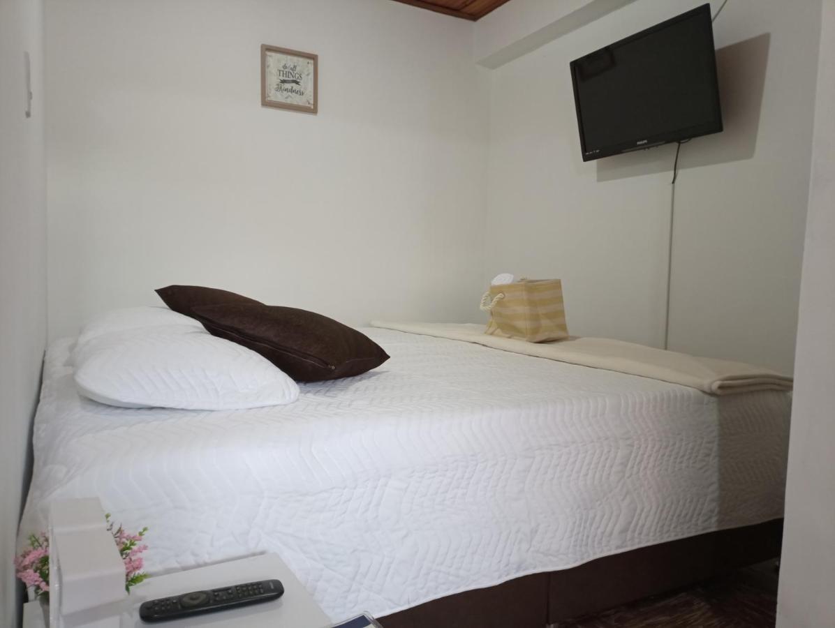 Komodo Alojamiento- Hostal Autoservicio, Ubicado Cerca Al Centro Historico - Bano Privado, Wifi , Cama 2X2 Y Agua Caliente Y Cocina Compartida Popayan Extérieur photo